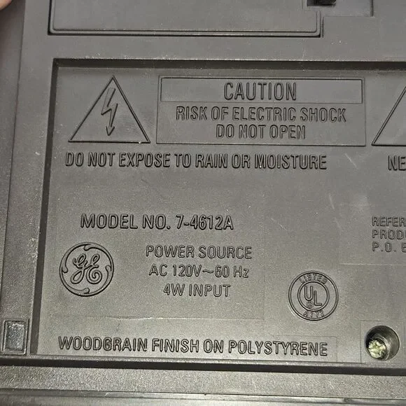 Vintage GE 7-4612A Digital Alarm Clock Radio AM/FM Woodgrain Tested Works - Picture 7 of 9